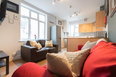 5 bed house, Angus Street, Plasnewydd, Cardiff, CF243LW - Image 1